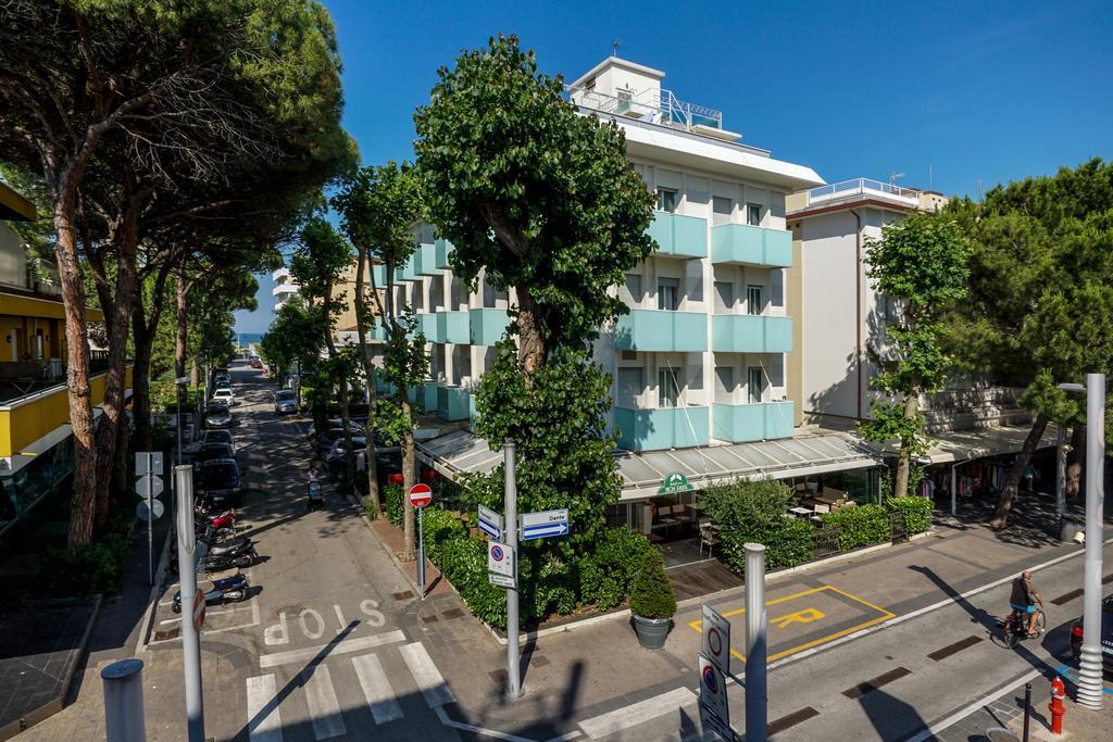 Hotel Mon Pays Риччоне Экстерьер фото